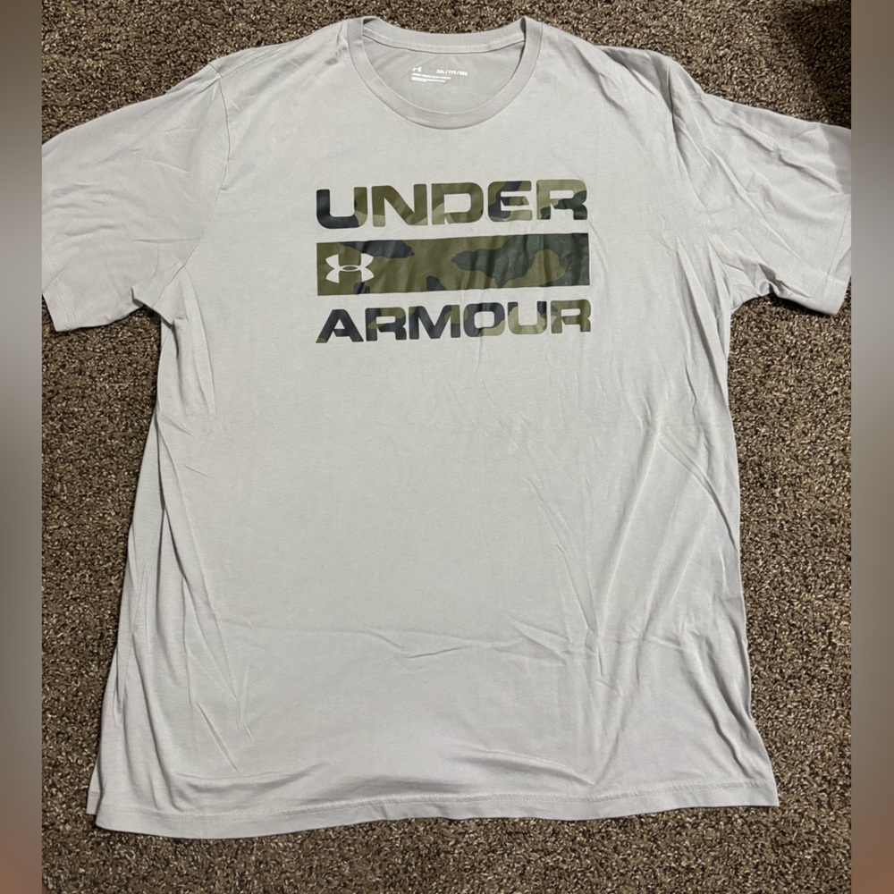Under Armour Light Gray Tee with Camo Logo